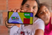 Mães do Bolsa Família: um apoio extra de R$ 300 para fortalecer a primeira infância acaba de ser anunciado; entenda.