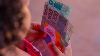 Folga sem pagamento: feriados municipais ou estaduais afetam o pagamento do meu Bolsa Família? Saiba como funciona