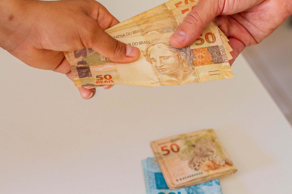 BOA NOVA! Ganhe R$ 7.200 com novo programa EXCLUSIVO para estudantes: saiba como participar