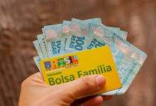 Descubra se as mães podem receber o Bolsa Família e o Auxílio Maternidade juntos