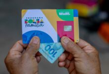 Fora o Bolsa Família, quem mora sozinho também direito a DIVERSOS benefícios sociais veja como receber
