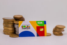 Entenda porque tantas pessoas dizem que o Bolsa Família está menor do que o esperado. O valor mudou em abril? Veja o que pode ser feito.