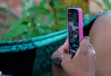 É possível conversar com o MDS pelo WhatsApp e aproveitar várias funções do Bolsa Família através da internet. Veja como é possível fazer isso.