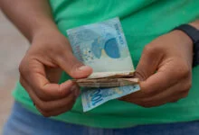 benefício extra confirmado para quem recebe bolsa família em abril e não esperava por isso. Veja o final do seu NIS e as datas.