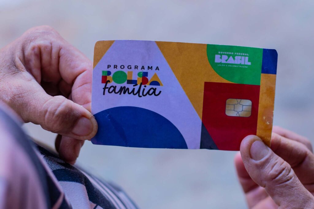 Saiu AGORA! Beneficiários do Bolsa Família com NIS de final 3,5,7 e outros serão DESBLOQUEADOS em dias