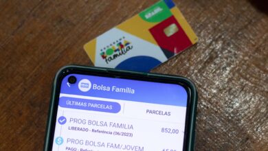 “Estou há 3 meses com o Bolsa Família bloqueado, não recebi e nem consigo agendar visita do CRAS”: o que fazer nesse caso?