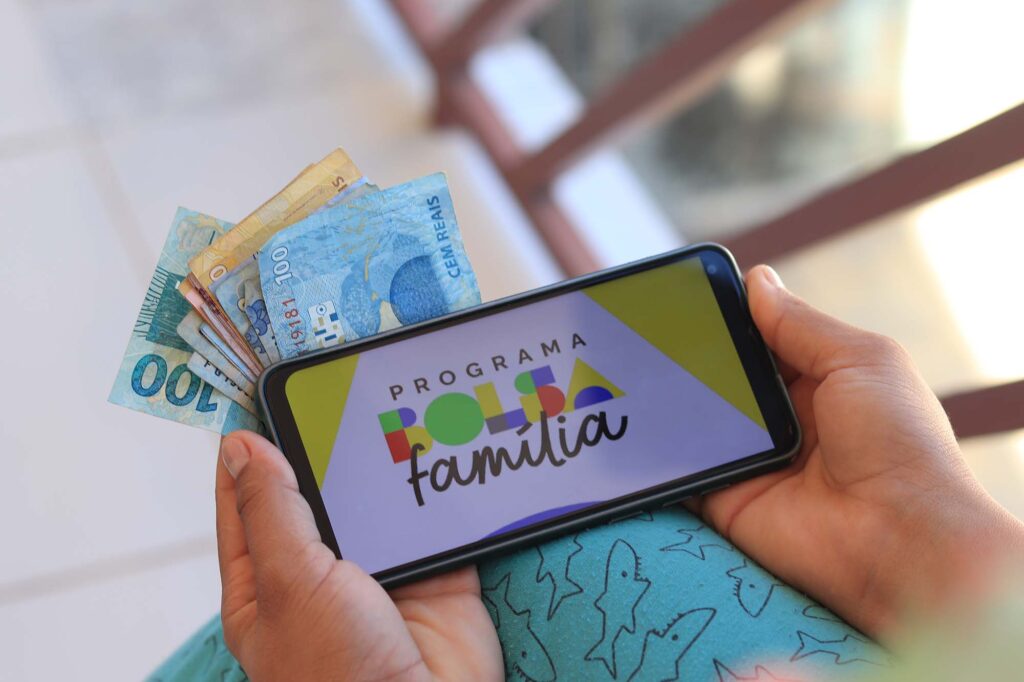 Pensão alimentícia conta mesmo como renda familiar do Bolsa Família? A resposta vai te surpreender