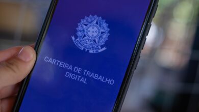 Carteira de Trabalho Digital vale para atualizar o Bolsa Família no CRAS? Descubra agora
