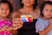 Extra de R$ 300 no Bolsa Família CONFIRMADO: descubra se você pertence ao grupo dos contemplados!