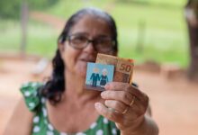 Viagens, descontos e mais! Descubra os benefícios da Carteira do Idoso e solicite a sua hoje mesmo