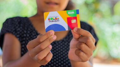 Cartão do Bolsa Família garante pagamento maior do que aquele esperado, conforme anúncio do governo; entenda o motivo.