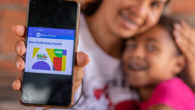 Bolsa Família deve trazer mais alívio às mães solteiras de todo o Brasil; entenda como isso acontece.