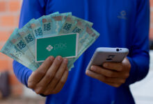 E aí, será que você também pode receber o PIX unificado do governo e não sabia disso? Entenda o que é e como afeta o Bolsa Família.