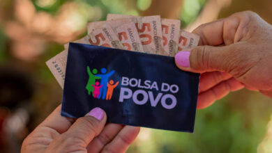 Se você está procurando emprego, pode se beneficiar de um benefício exclusivo. A Bolsa Trabalho paga valor considerável.