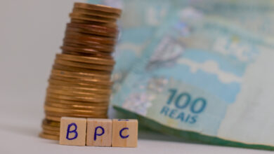 PL caminha para tirar a renda do BPC de dentro do cálculo do Bolsa Família. Isso permitirá que os beneficiários sejam ampliados; entenda.