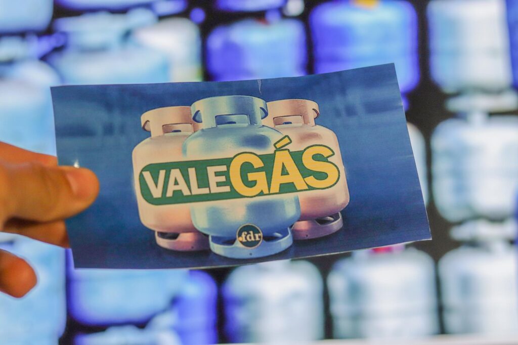 Vale Gás ANTECIPADO! Lista de beneficiários de 0 a 9 LIBERADA; veja se você está nela