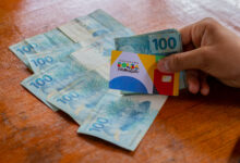 A fila do Bolsa Família deve avançar em breve, com mais beneficiários aderindo ao calendário de pagamento.