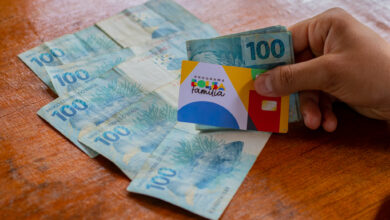 A fila do Bolsa Família deve avançar em breve, com mais beneficiários aderindo ao calendário de pagamento.