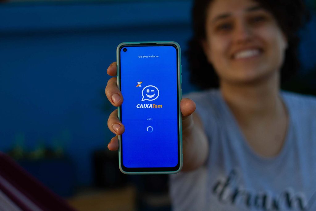 "Se eu excluir meu Caixa Tem hoje consigo receber o Bolsa Família normalmente na Caixa com a biometria?"