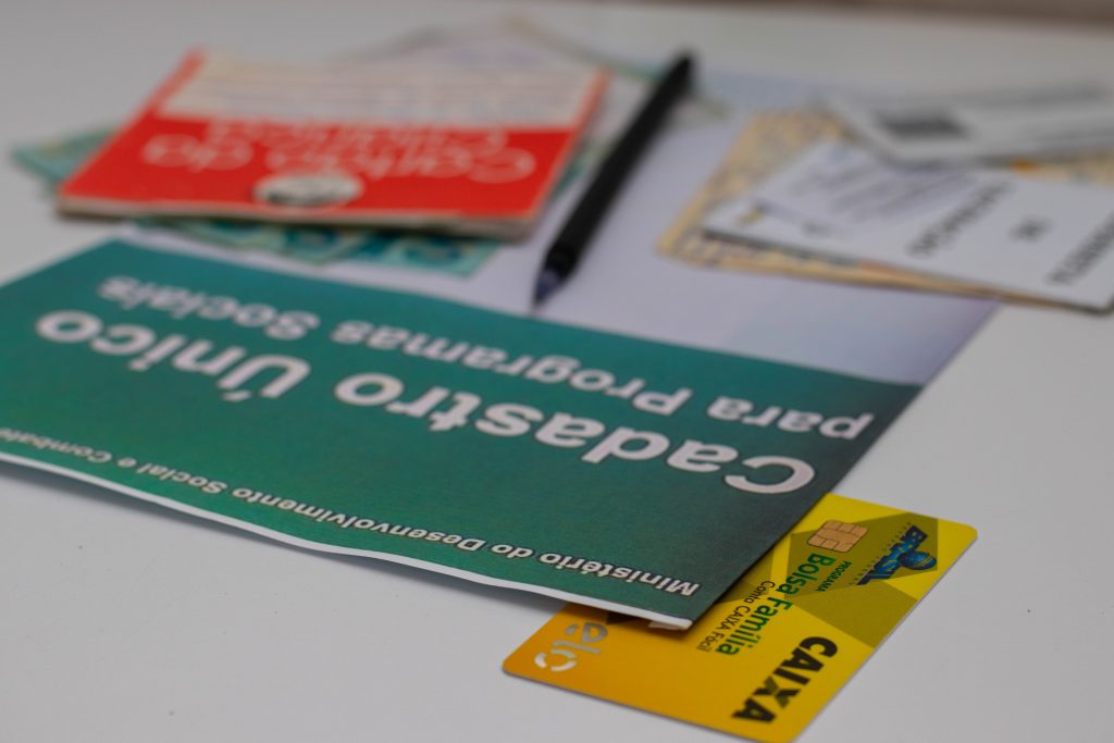 Inscrição aberta para quem tem Bolsa Família, renda definida e está em busca da casa própria. Veja como participar hoje.
