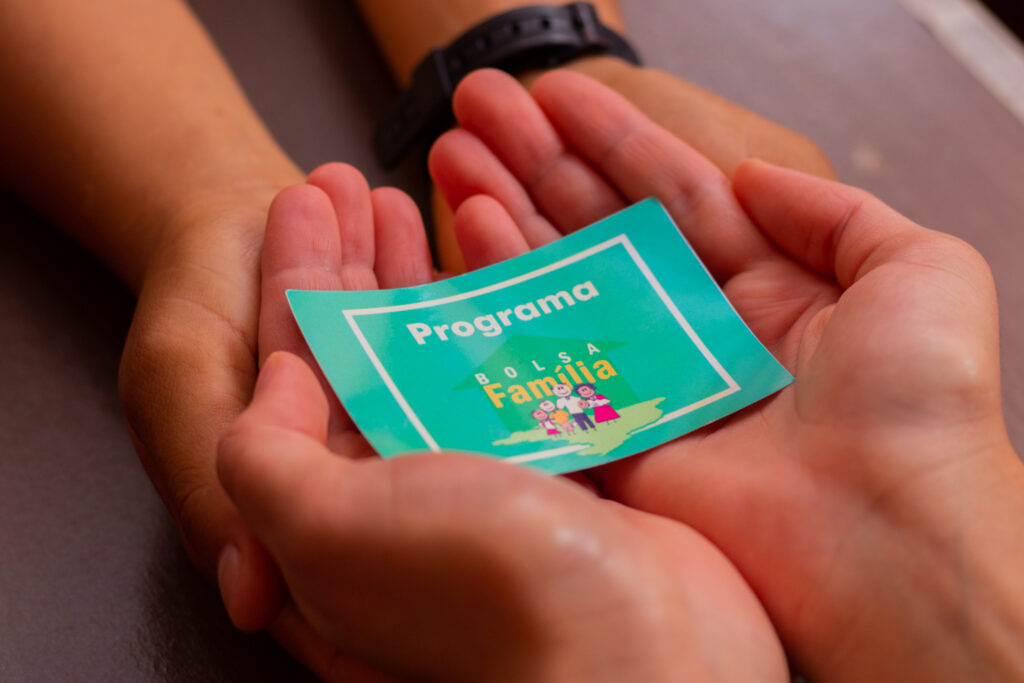 Tem surpresa do Bolsa Família em junho para os beneficiários? Veja o que esperar a partir de agora e quais as antecipações previstas para o mês.