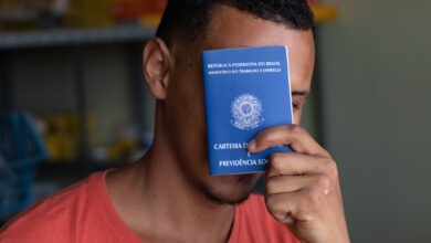 Parceria inovadora do governo garantiu emprego para milhares de brasileiros participantes do Bolsa Família desde 2023 até 2024.