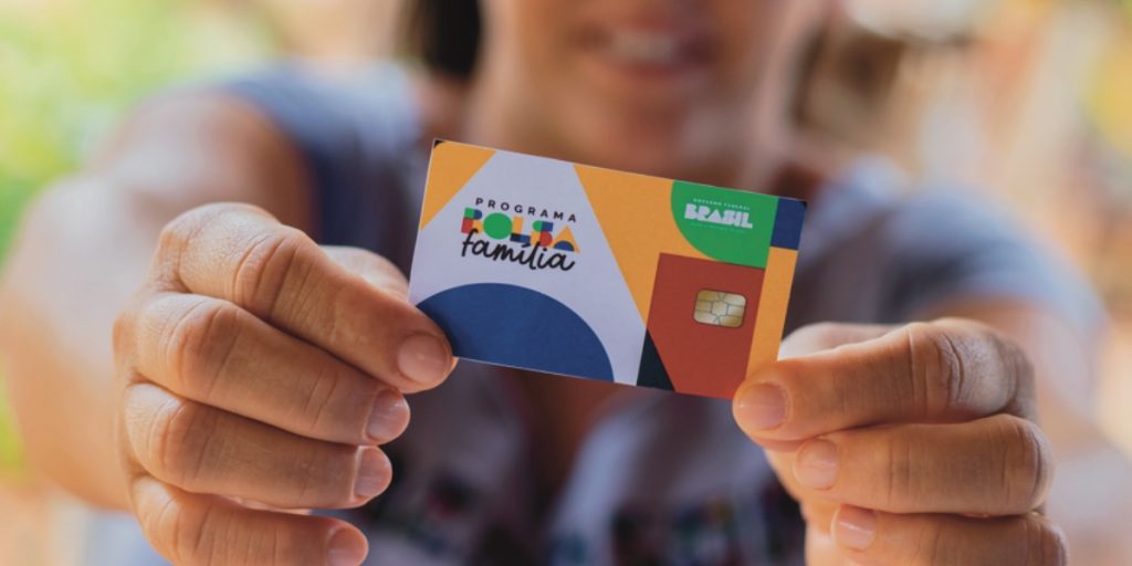 Descubra se você está na lista de excluídos do Bolsa Família e como garantir a continuidade do benefício.