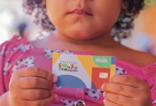 Descubra por que o governo está enviando mensagens preocupantes sobre as condicionalidades do Bolsa Família para saúde e educação.