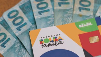 Beneficiários do Bolsa Família devem atualizar cadastro para evitar bloqueio do adicional de R$ 250.
