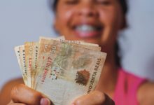 Saiba como garantir o bônus de R$ 300 do programa Mães de Pernambuco, destinado a beneficiárias do Bolsa Família.