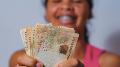 Saiba como garantir o bônus de R$ 300 do programa Mães de Pernambuco, destinado a beneficiárias do Bolsa Família.