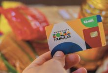 Saiba o que fazer se o Bolsa Família for bloqueado após mudar de município e como regularizar a situação para continuar recebendo o benefício.