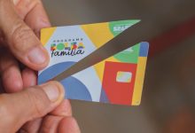 Saiba por que os pagamentos do Bolsa Família são bloqueados ou cancelados e como resolver essa situação rapidamente.