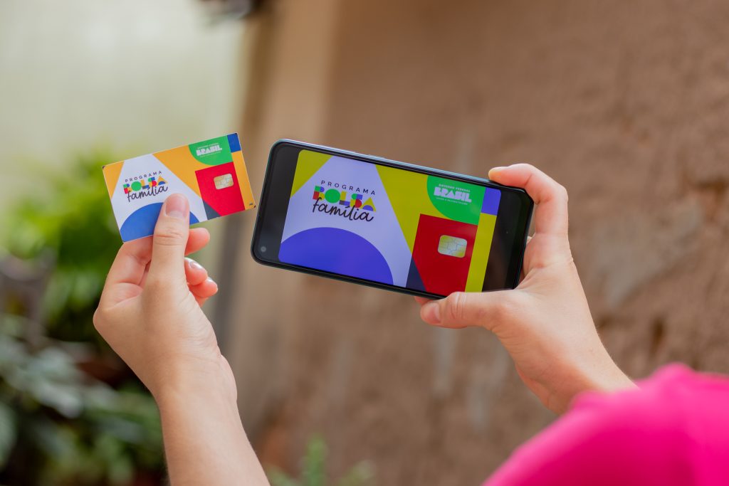 Perdeu? Não tem com o que se preocupar para conseguir acessar sua via extra do cartão Bolsa Família de forma rápida e simples.