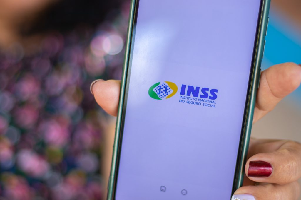 Pente-fino do INSS pode cancelar benefícios de dependentes a partir de agosto
