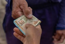 Arranjou emprego e tem Bolsa Família? Veja se pode receber bônus de R$ 300,00 na sua renda mensal pelo governo.