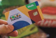 Confira quem tem direito e como solicitar o Bolsa Família, programa que apoia famílias em situação de pobreza e extrema pobreza no Brasil.
