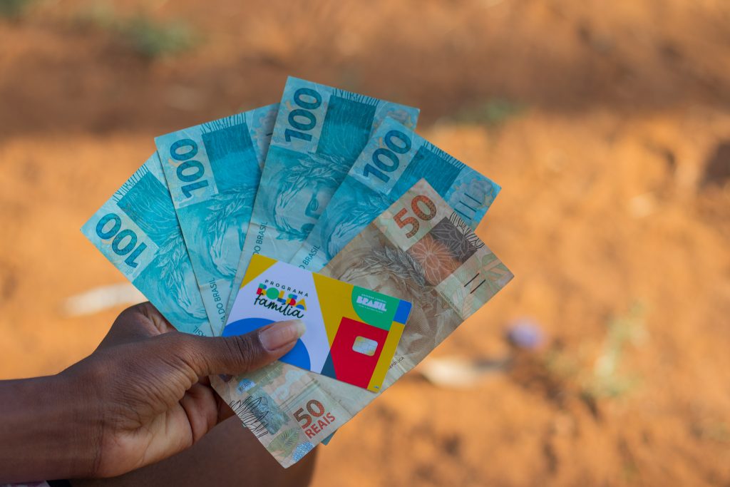 Grupo do Bolsa Família vai receber apenas 50% do valor do benefício