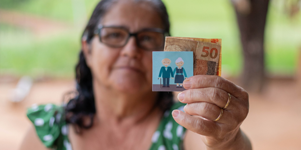 Bolsa Família para aposentados existe e você pode ter direito sem saber