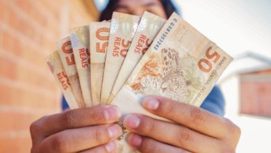 Governo de Goiás oferece auxílio de R$ 350 mensais por 18 meses para famílias vulneráveis em 85 municípios através do programa Aluguel Social.