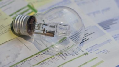 Economize na conta de luz com a Tarifa Social de Energia Elétrica, um benefício para famílias de baixa renda inscritas no CadÚnico.