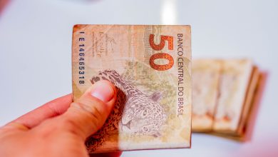 É possível conseguir crédito para empreender mesmo estando no Bolsa Família do governo federal. Veja quais são as regras e os documentos.