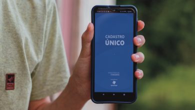 Estrangeiros no Brasil têm direito ao Cadastro Único e benefícios sociais, incluindo auxílios emergenciais e programas habitacionais.