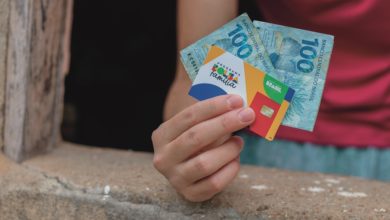 Saiba se a mudança de endereço afeta seu benefício do Bolsa Família e como garantir a continuidade do auxílio.