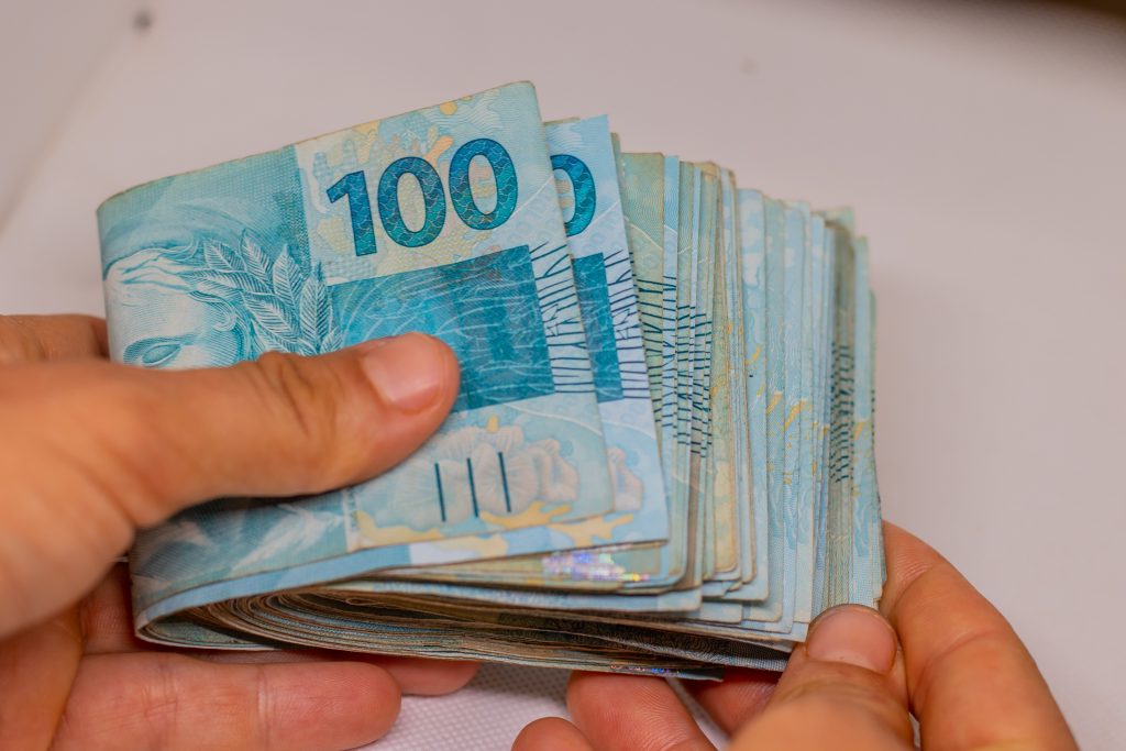 Você pode participar de um mutirão para conseguir entrar em um dos benefícios mais procurados do país: o BPC.