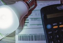 Benefício da Tarifa Social de Energia Elétrica: desconto de até 100% na conta de luz para famílias de baixa renda.