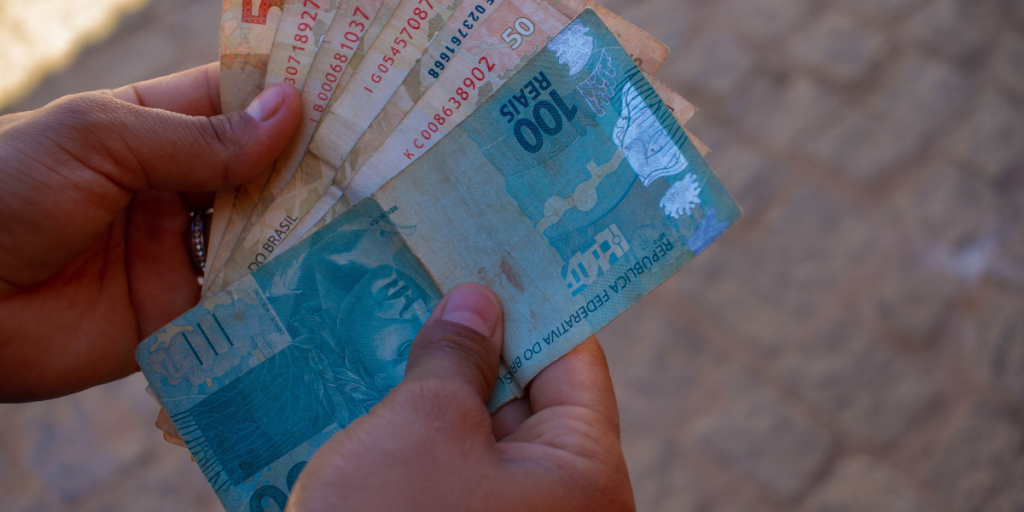 R$ 600 + R$ 100 Bolsa Família com Devolve ICMS! Garanta sua renda extra