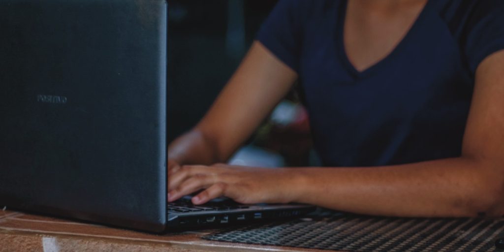 Sebrae oferece cursos gratuitos e online para capacitação de empreendedores em diversas áreas de negócios.