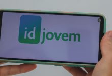 Descubra como viajar de graça com o ID Jovem e quais são os requisitos de renda para obter o benefício.