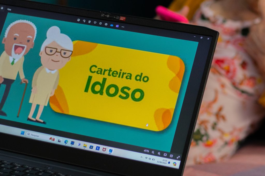 Governo Federal anuncia mais um benefício: veja como funciona a Carteira do Idoso